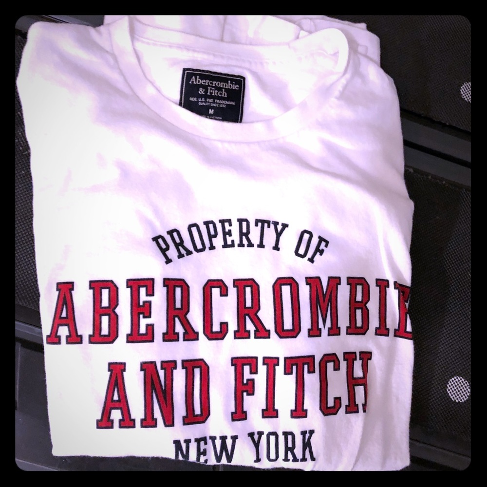 A&F LS TEE MED $60 $30